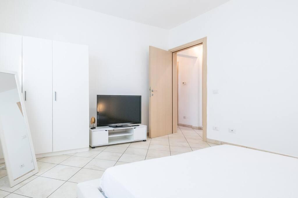 -villa Emily- Parking, Garden & Wi-fi Apartment Pisa